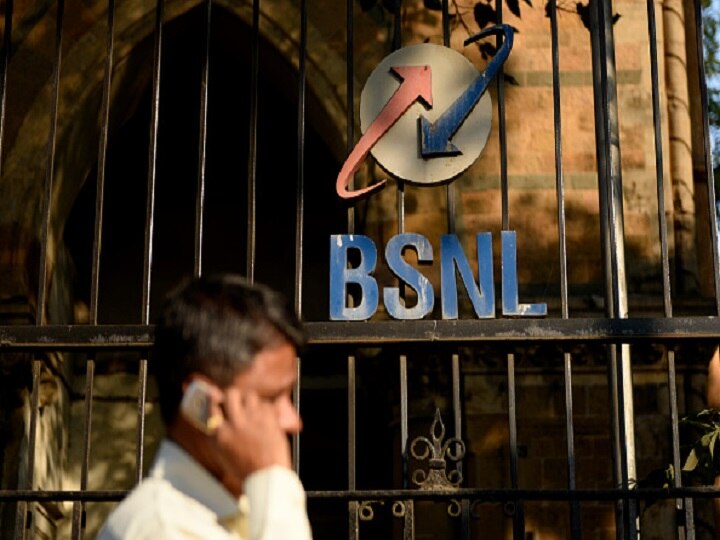 Congress slams Modi government over BSNL, MTNL losses; says BJP helping private telcos instead Congress slams Modi government over BSNL, MTNL losses; says BJP helping private telcos instead