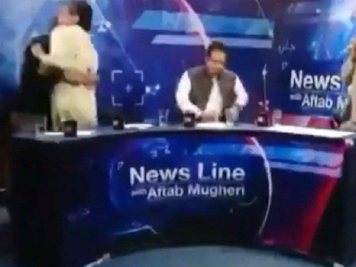 Watch: TV Debate In Pakistan Turns Into A Wrestling Match As PTI Leader, Journalist Get Violent Watch: TV Debate In Pakistan Turns Into A Wrestling Match As PTI Leader, Journalist Get Violent On Air