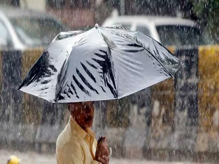 Monsoon Finally Arrives in Maharashtra, Light Showers in Mumbai Suburbs Monsoon Finally Arrives in Maharashtra, Light Showers in Mumbai Suburbs