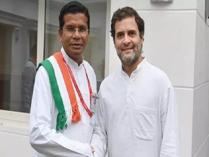 Rahul Gandhi Appoints Tribal Leader Mohan Markam As Head Of Congress' Chhattisgarh Unit Rahul Gandhi Appoints Tribal Leader Mohan Markam As Head Of Congress' Chhattisgarh Unit