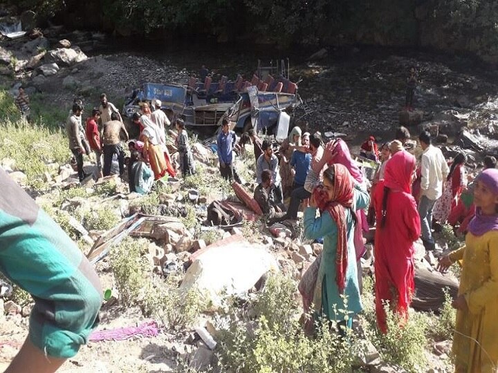 At Least 31 Dead As Bus Falls Into Deep Gorge In Jammu And Kashmir's Kishtwar Jammu & Kashmir: At Least 35 Dead After Bus Falls Into Deep Gorge In Kishtwar