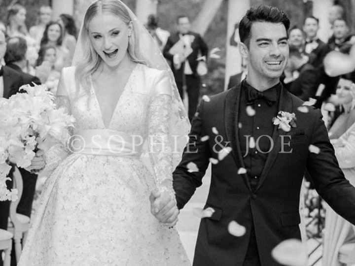 Mr and Mrs Jonas: Sophie Turner, Joe Jonas share first photo from Paris wedding Mr And Mrs Jonas: Sophie Turner, Joe Jonas Share First Photo From Paris Wedding