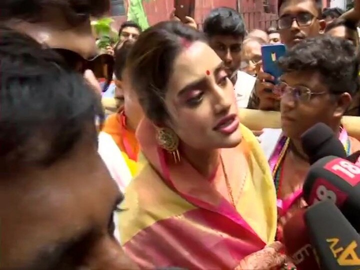 Nusrat Jahan attends ISKCON Rath Yatra, calls for unity Nusrat Jahan attends ISKCON Rath Yatra, calls for unity