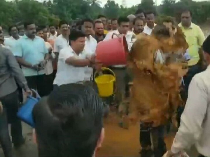 Watch: Maharashtra Congress MLA Nitesh Rane throws mud on highway engineer, ties him to bridge Watch: Maharashtra Congress MLA Nitesh Rane Throws Mud On Highway Engineer, Ties Him To Bridge