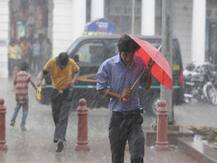 Cloudy Sky, Light Rains Keep Mercury In Check In Delhi