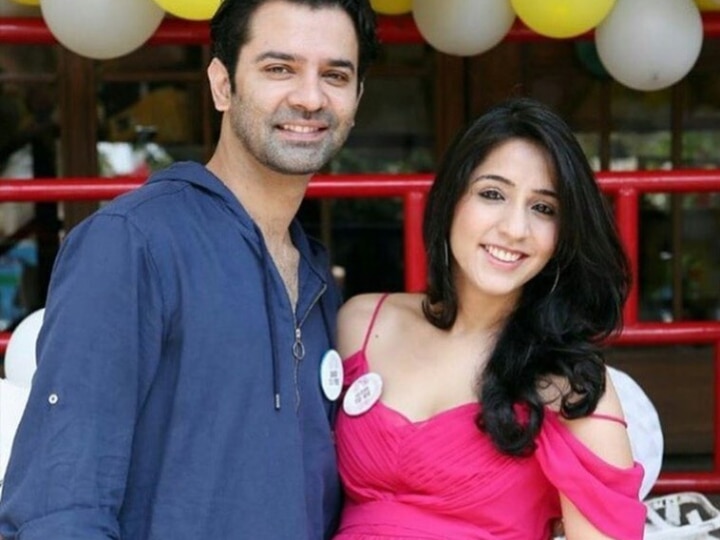 Iss Pyaar Ko Kya Naam Doon Actor Barun Sobti & Wife Pashmeen Manchanda BLESSED With A Baby Girl 'Iss Pyaar Ko Kya Naam Doon' Actor Barun Sobti & Wife Pashmeen BLESSED With A Baby Girl