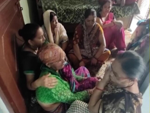 Home Ministry Employee Found Murdered At Home In Delhi's Jaitpur Home Ministry employee found murdered at home in Delhi's Jaitpur