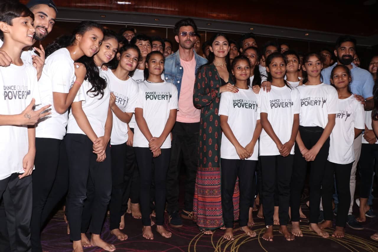 Hrithik Roshan Launches ‘Dance with Hrithik’, A Facebook Group To Promote Self-EAxpression