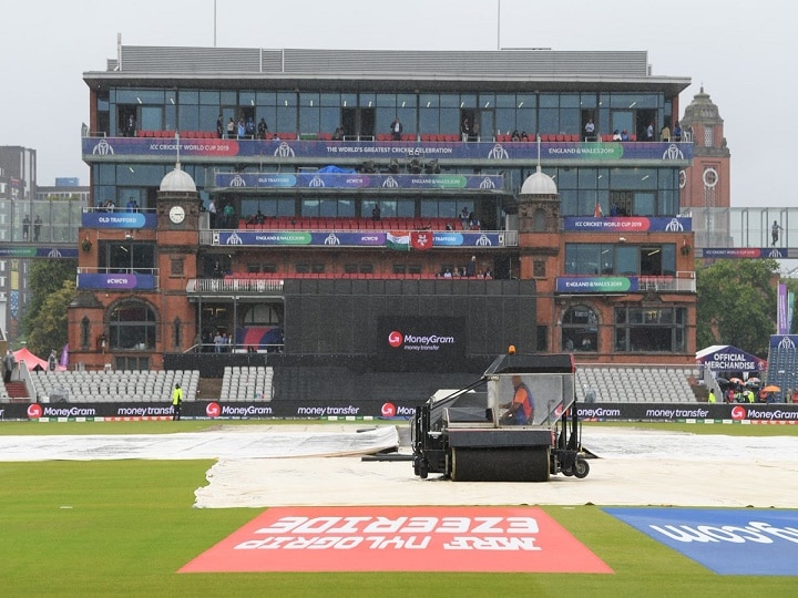 Rain Pushes India-New Zealand Semifinal To Reserve Day, Kiwis To Resume On 211/5 On Wednesday Rain Pushes India-New Zealand World Cup Semi-Final To Reserve Day, Kiwis To Resume On 211/5 Today