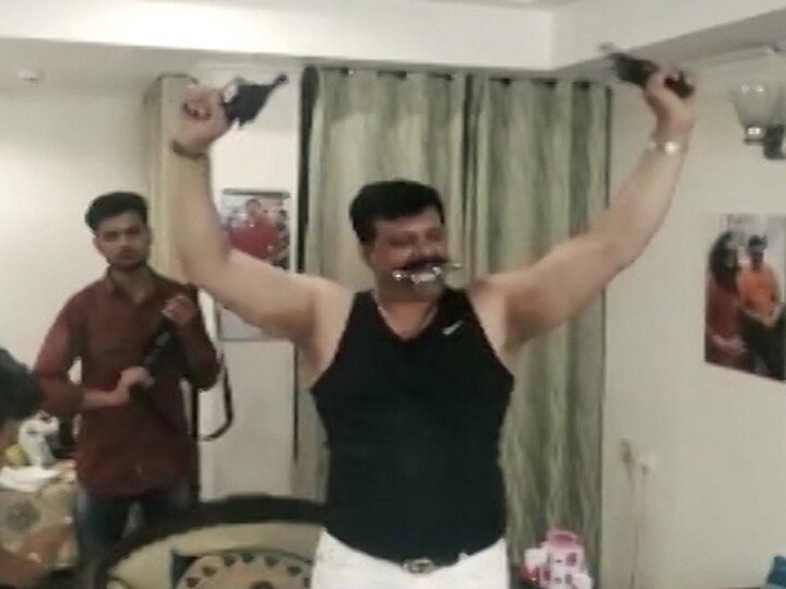 WATCH: Uttarakhand BJP MLA Brandishes Guns As He Dances To Bollywood Songs; Video Goes Viral WATCH: Uttarakhand BJP MLA Brandishes Guns As He Dances To Bollywood Songs; Video Goes Viral