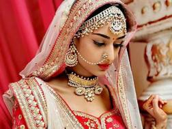PICS: 'Kasautii Zindagii Kay' Actress Erica Fernandes aka 'Prerna' Shares Her Bridal Look As She's Set To Marry 'Mr. Bajaj'!