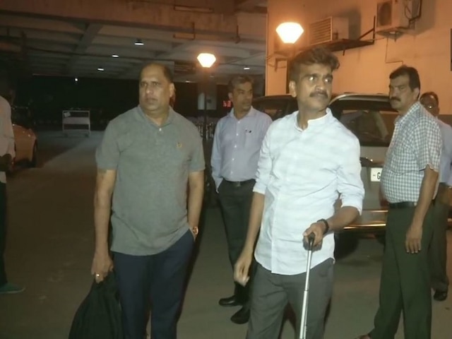 Congress Crisis: Amid Karnataka Chaos, 10 Goa MLAs Join BJP; Will Meet Amit Shah In Delhi Today Amid Karnataka crisis, 10 Goa Congress MLAs merge with BJP; will meet Amit Shah in Delhi today