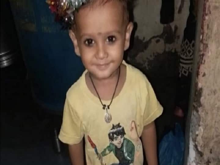 Even After Over 24 Hrs, No Trace Of 3-Yr-Old Mumbai Boy Who Fell Down Gutter; Rescue Operation Underway Even After Over 24 Hrs, No Trace Of 3-Yr-Old Mumbai Boy Who Fell Down Gutter; Rescue Operation Underway