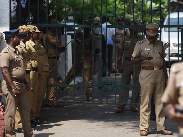 Tamil Nadu: Man Attacked For Posting Picture Of Himself Having Beef Soup; 4 Held Tamil Nadu: Man Attacked For Posting Picture Of Himself Having Beef Soup; 4 Held