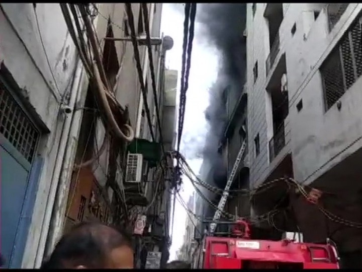 Fire Engulfs Rubber Factor In Delhi's Dilshad Garden, 3 Dead Fire Engulfs Rubber Factory In Delhi's Dilshad Garden, 3 Dead