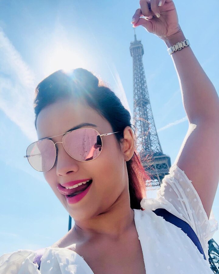 Donning a white outfit, Adaa can be seen getting goofy in this picture. 