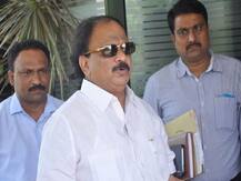 Karnataka: Rebel Congress MLA Baig Detained At Bengaluru Airport