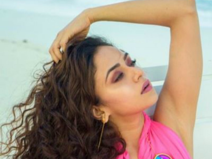 Khatron Ke Khiladi 10: 'Nach Baliye 7' Winner Amruta Khanvilkar Confirmed To Participate in Rohit Shetty's Reality Show! Khatron Ke Khiladi 10: Amruta Khanvilkar Confirmed To Participate in Rohit Shetty's Reality Show?