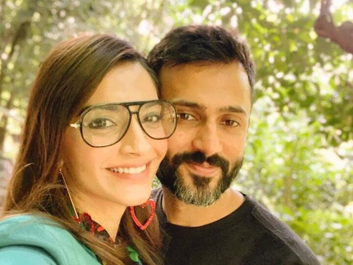 ‘The Zoya Factor’ Actress Sonam Kapoor To Sell Her Mumbai Flat & Move To London With Hubby Anand Ahuja? Sonam Kapoor To Sell Her Mumbai Flat & Move To London With Hubby Anand Ahuja?