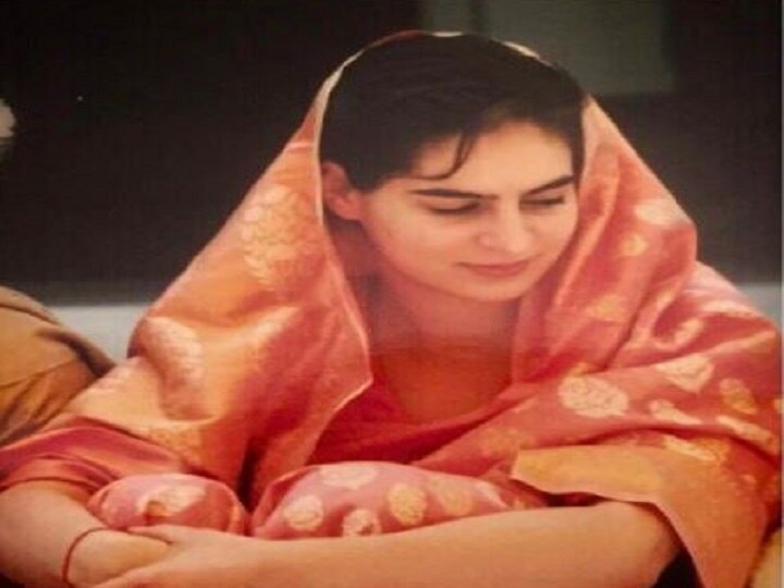 Priyanka Gandhi Vadra also joins #SareeTwitter league; shares picture from her wedding day Now Priyanka Gandhi Vadra Joins #SareeTwitter With This Graceful Picture From Her Wedding Day