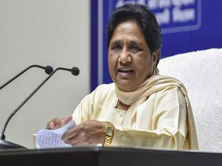 Mayawati Hits Out At BJP After I-T Dept Attaches Brother's Property, Says Centre 'Misusing Power' Mayawati Hits Out At BJP After I-T Dept Attaches Brother's Property, Says Centre 'Misusing Power'