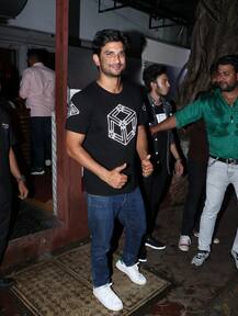 PHOTOS: AHEM! Amidst Dating Rumours Sushant Singh Rajput and Rhea Chakraborty Step out For Dinner Together!