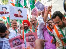 PHOTOS: Priyanka Gandhi Spends Night In Mirzapur Guest House With No Electricity; Dares UP Govt To Arrest Her