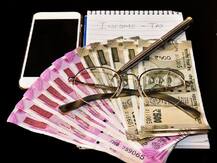 Rupee Opens 23 Paise Higher At 71.48 Against USD In Early Trade