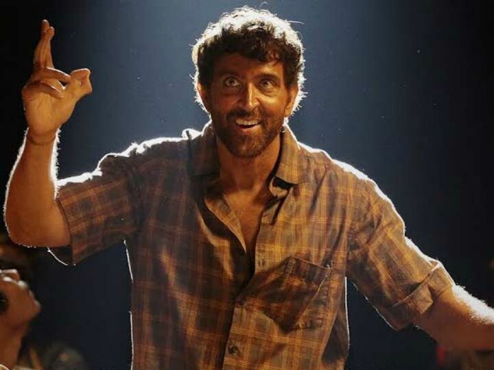 Hrithik Roshan REVEALS Mother Pinky Roshan watched 'Super 30' 9 times in theatre Woah! Hrithik Roshan REVEALS Mom Pinky Watched 'Super 30' 9 Times In Theatre