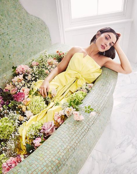 PICS: Pregnant Amy Jackson Looks Stunning As She Flaunts Baby Bump In Maternity Shoot!