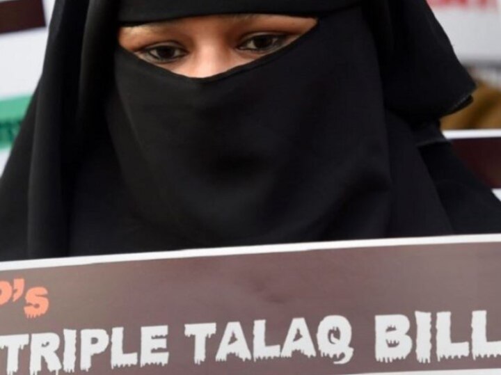 Triple Talaq Bill To Be In Tabled In Lok Sabha Today, BJP Issues Three-line Whip To Party MPs Triple Talaq Bill To Be Tabled In Lok Sabha Today; Congress Reaches Out To Allies To Oppose Legislation