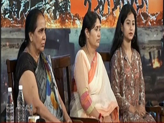 Shikhar Sammelan Kargil: Families Of Martyrs Remember Sacrifices Of War Heroes Shikhar Sammelan Kargil: Families Of Martyrs Remember Sacrifices Of War Heroes