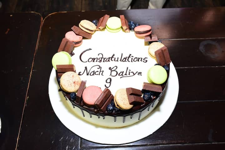 To celebrate the same, the makers decided to celebrate the success of the grand launch of 'Nach Baliye 9' with an extravagant bash at a popular club in Mumbai. Take a look at the pictures from the success bash below: