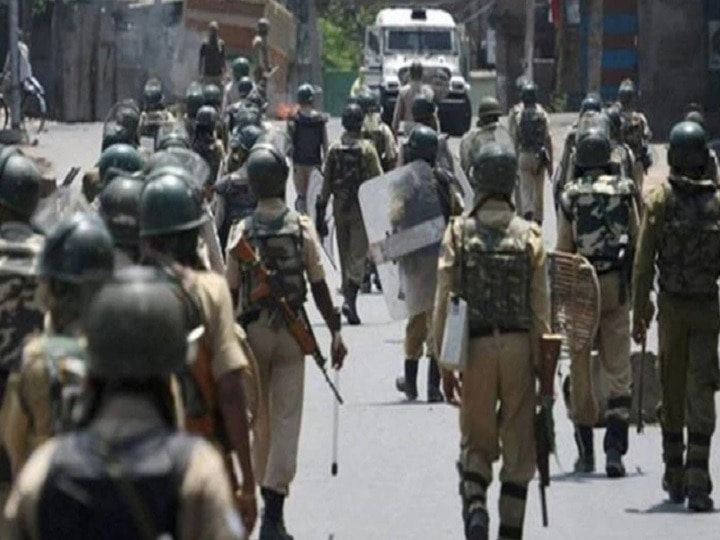 Police Ordered To Provide Details Of Mosques In Kashmir, Centre Slams NC, PDP On Security Deployment Police Ordered To Provide Details Of Mosques In Kashmir, Centre Slams NC, PDP On Security Deployment