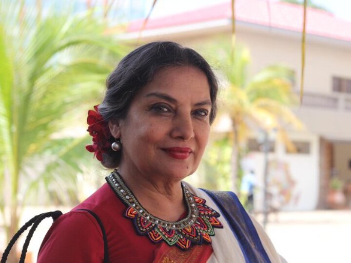 Shabana Azmi INJURED In Car Accident On Mumbai-Pune Expressway Shabana Azmi Injured In Car Accident On Mumbai-Pune Expressway