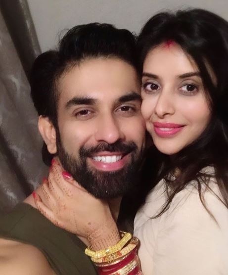 Trouble In Paradise? Newly Married TV Actress Charu Asopa & Husband Rajeev Sen UNFOLLOW Each Other On Instagram; Fans Ask If All Is Well?