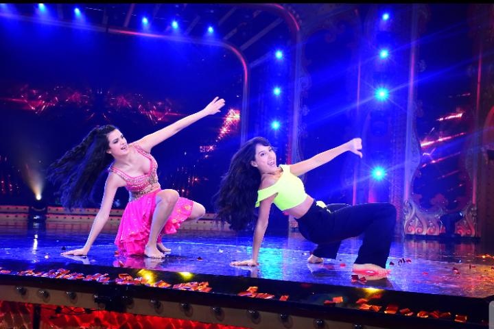 Nach Baliye 9: Natasa Stankovic & Nora Fatehi Set Stage On Fire With Their Dance Moves (See PICS)