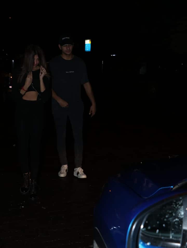 Saif Ali Khan's elder son Ibrahim Ali Khan was snapped by the paparazzi last night after he came out from a restaurant with his friend [PIC CREDIT: MANAV MANGLANI]