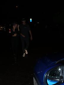 PHOTOS: Saif Ali Khan\'s Son Ibrahim Ali Khan Gets Papped Post Friday Night Dinner Date!