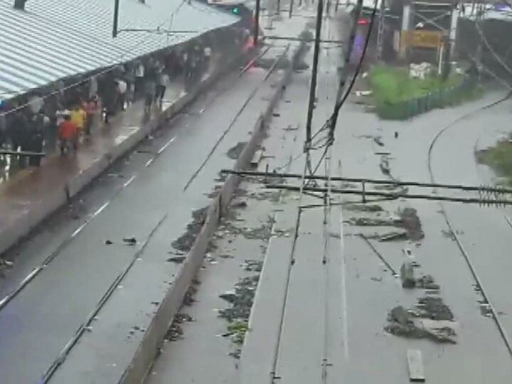 Mumbai Rains: Incessant Rainfall Hits Rail Services; Check Train Status Here Mumbai Rains: Incessant Rainfall Hits Rail Services; Check Train Status Here