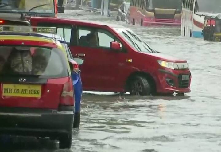 Mumbai woke up to heavy downpour for the second day in a row, with no immediate respite likely as the weather office here predicted more showers throughout the day. (ANI)