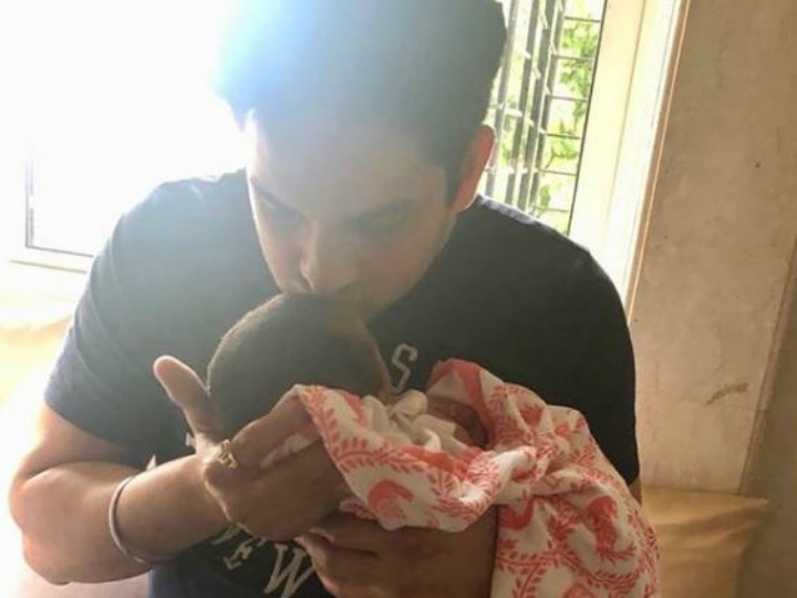 TV actress Priyanka Chibber Kalantri's Hubby Vikas Kalantri Introduces Newborn Son Vihaan; Shares First Pictures On Social Media! FIRST PICS: TV actress Priyanka Kalantri's Hubby Vikas Kalantri Introduces Their Newborn Son After 10 Days Of Birth!