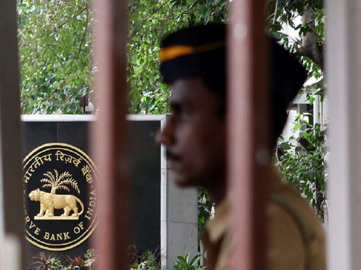 RBI Policy Meet: MPC Cuts Repo Rate By 35 Basis Points; Lowers GDP Growth Below 7% RBI Policy Meet: MPC Cuts Repo Rate By 35 Basis Points; Lowers GDP Growth Below 7%