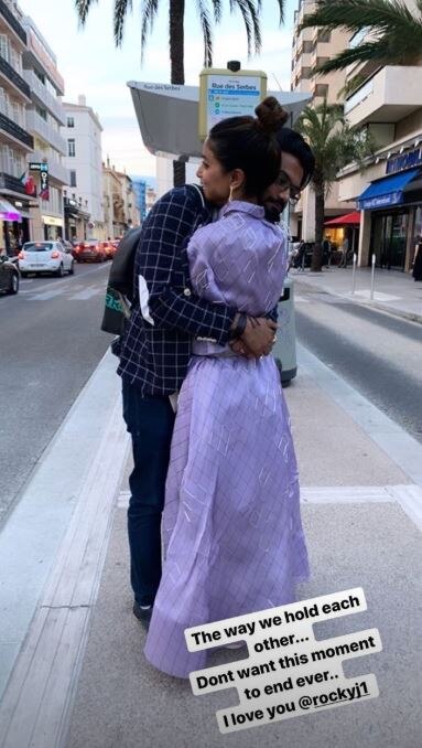 TV Star Hina Khan Shares MUSHY PICS With Boyfriend Rocky Jaiswal!