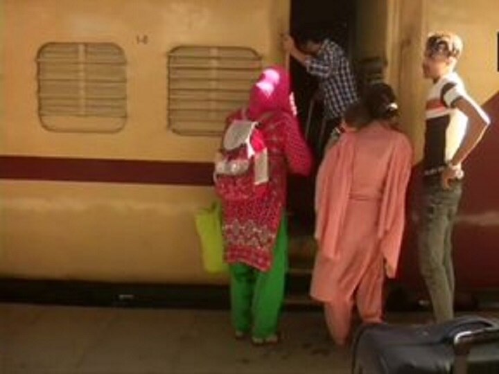 Samjhauta express delhi pakistan Wagah border Samjhauta Express With 117 Passengers Aboard Arrives 4.5 Hours Late In Delhi