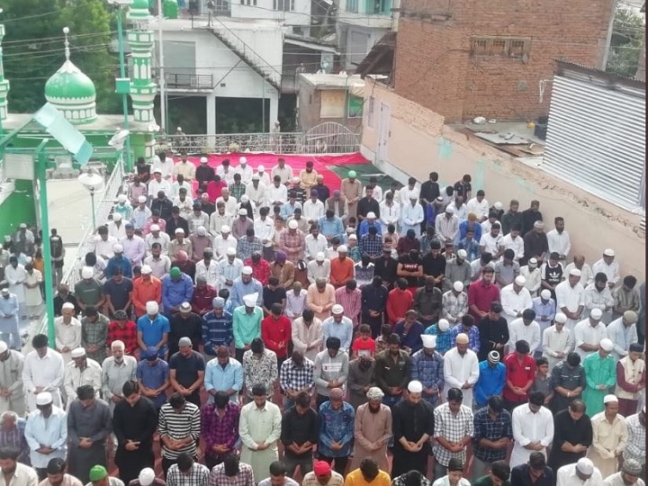 Eid Celebrated Peacefully In Jammu & Kashmir Amid Massive Security Arrangements Eid Celebrated Peacefully In Jammu & Kashmir Amid Massive Security Arrangements