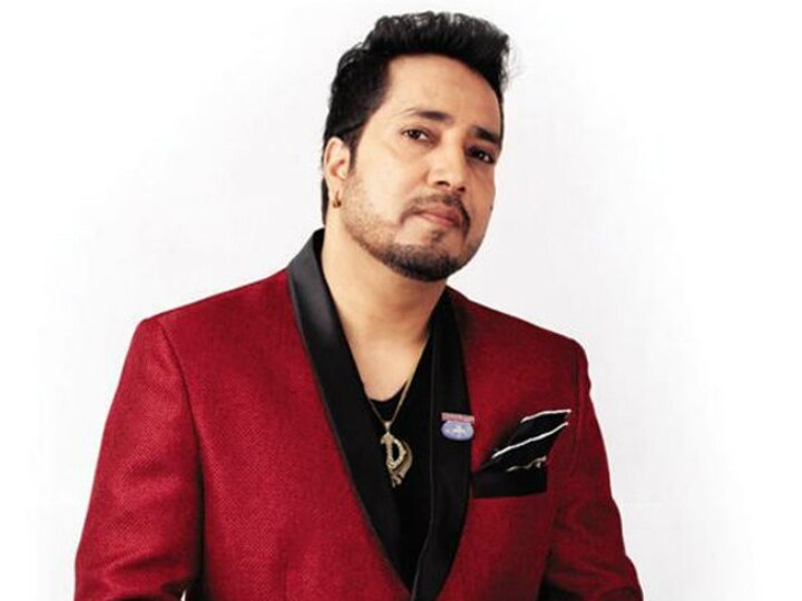 Mika Singh's Performance At Pervez Musharraf's Relative's Daughter's Wedding In Karachi Sparks Outrage Singer Mika Singh's Performance At Karachi Wedding Sparks Outrage