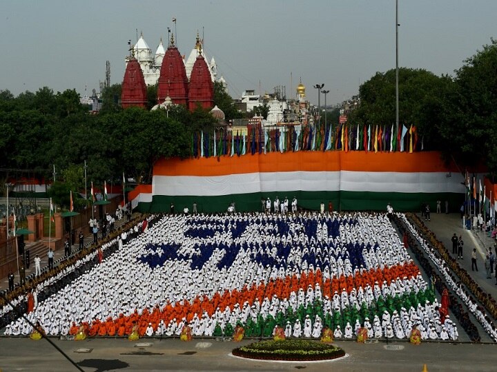 Delhi Metro Services To Run Normally On Independence Day; Entry, Exit Restrictions At Some Stations Delhi Metro Services To Run Normally On Independence Day; Entry, Exit Restrictions At Some Stations