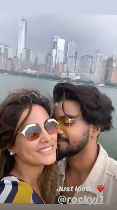 PICS & VIDEOS: Ahead Of Independence Day Celebration Hina Khan Get Romantic With Boyfriend Rocky Jaiswal In New York!