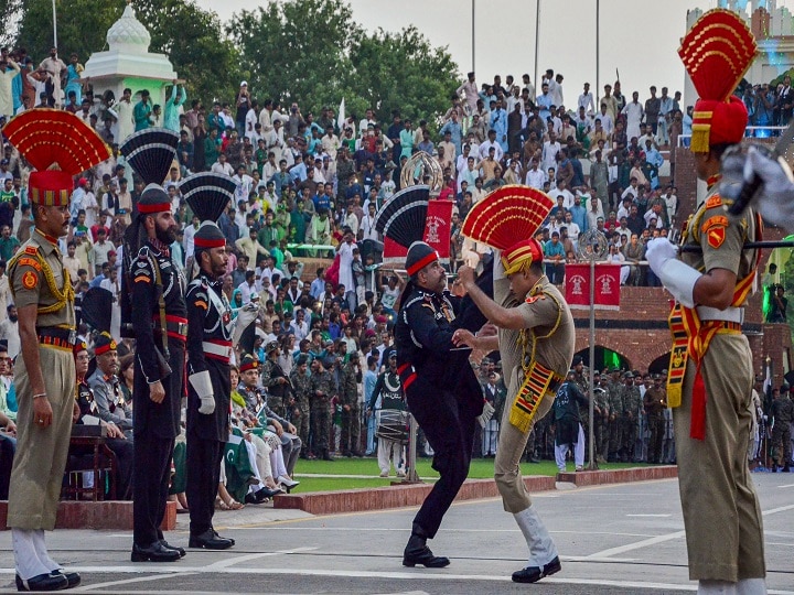 Beating-Retreat Ceremony on 15th August at Wagah Border: Special performance by Dog Squad and Women's BOLDS Rifle Team